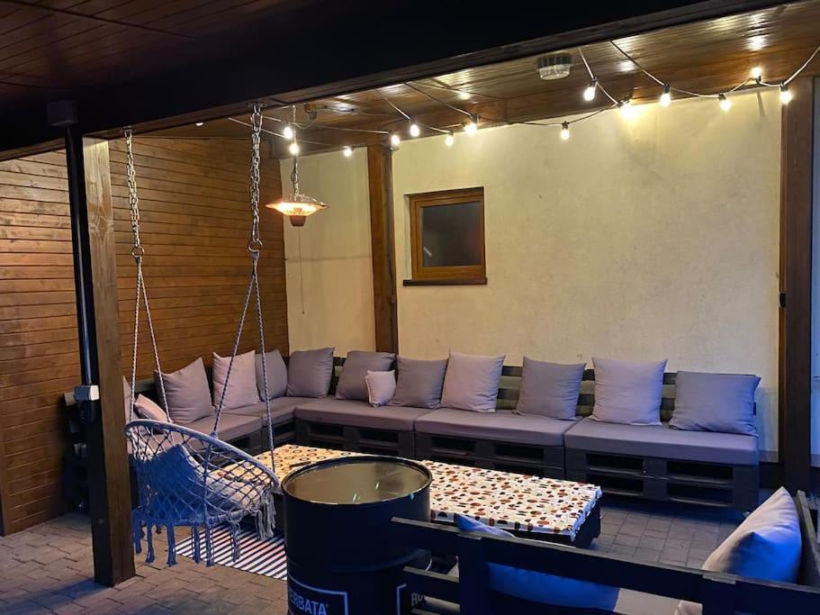 4 Bedroom Family House With Access To A Hot Tub Goczałkowice-Zdrój Exteriör bild
