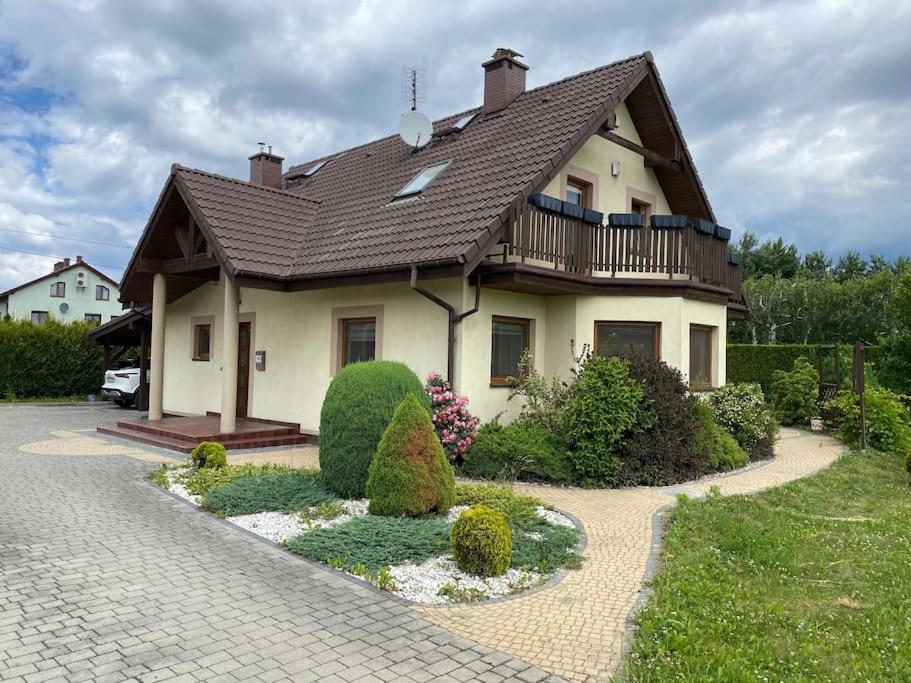 4 Bedroom Family House With Access To A Hot Tub Goczałkowice-Zdrój Exteriör bild