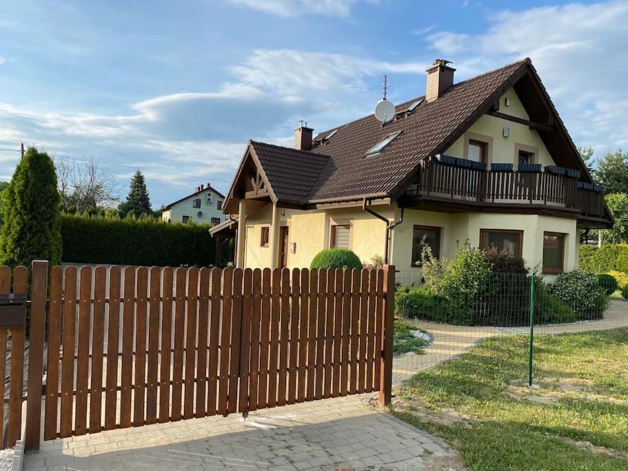 4 Bedroom Family House With Access To A Hot Tub Goczałkowice-Zdrój Exteriör bild